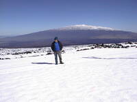 thmbnail image for NOAA_MaunaLoa_2002_snowMaunaKeadavid.JPG